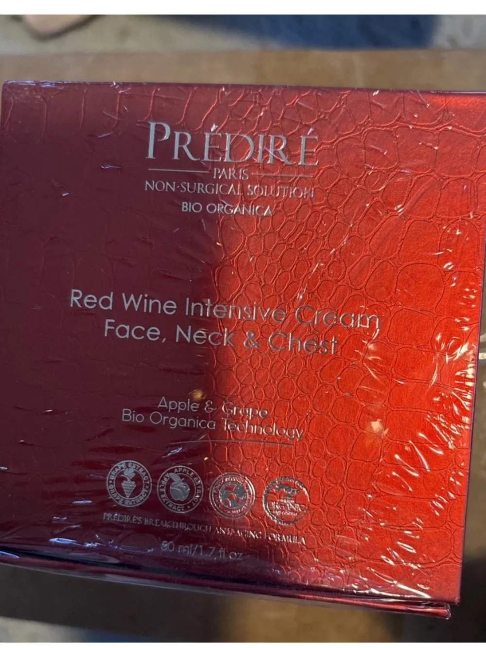 Predire Paris Red Wine Intensive Mask Face, Neck & Chest Apple & Grape Stem Cell